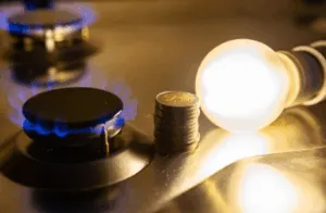 aumenti bollette luce e gas