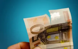 banconote strappate