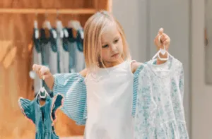 come risparmiare sui vestiti dei bambini